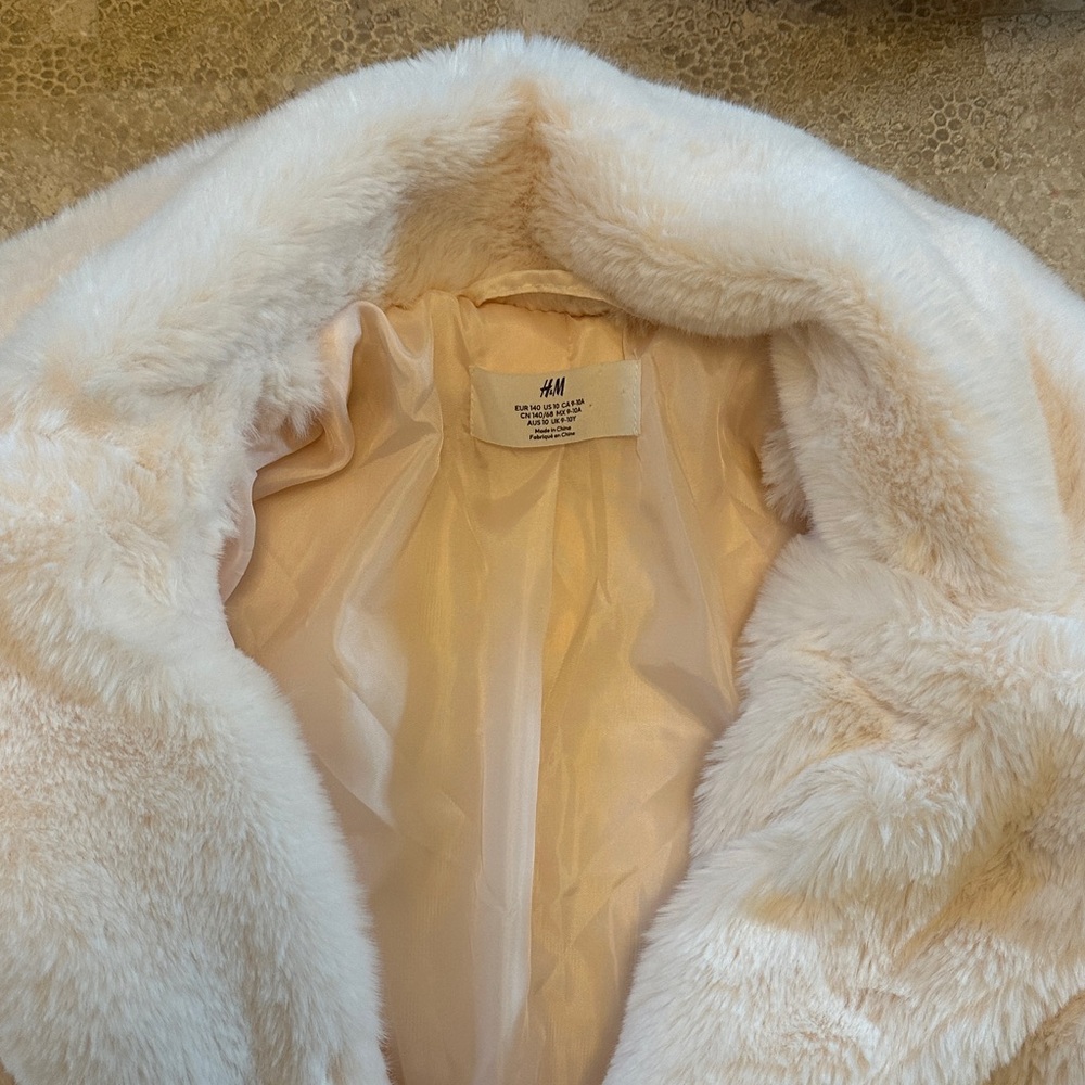H&M Women's Plush Cream Teddy Jacket